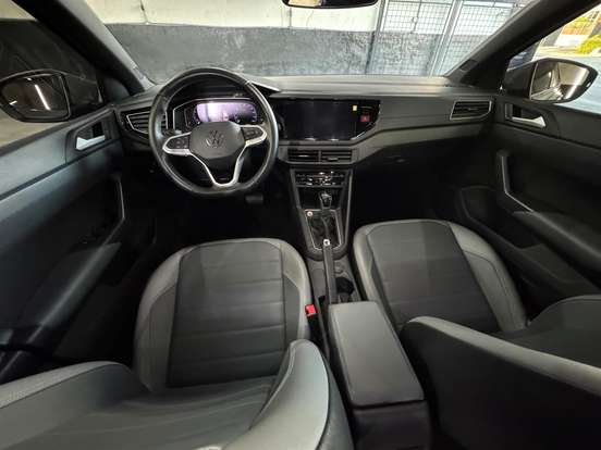 VOLKSWAGEN-NIVUS-1.0 200 TSI TOTAL FLEX HIGHLINE AUTOMÁTICO VOLKSWAGEN-NIVUS-2023