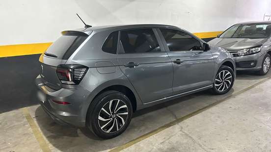 VOLKSWAGEN-POLO-2024
