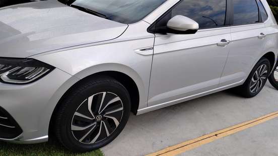 VOLKSWAGEN-POLO-2024