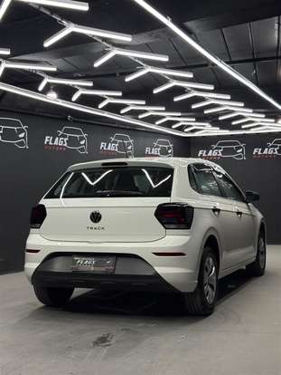 VOLKSWAGEN-POLO-2023