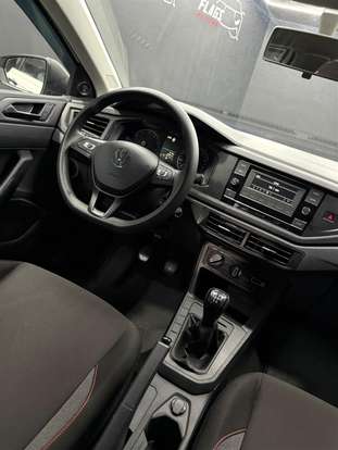 VOLKSWAGEN-POLO-2023