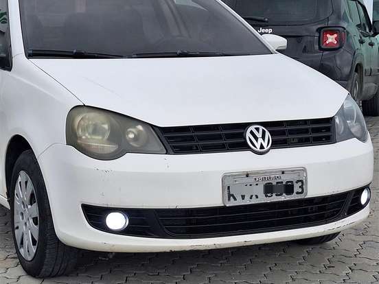 VOLKSWAGEN-POLO SEDAN-1.6 MI COMFORTLINE 8V FLEX 4P MANUAL VOLKSWAGEN-POLO SEDAN-2013