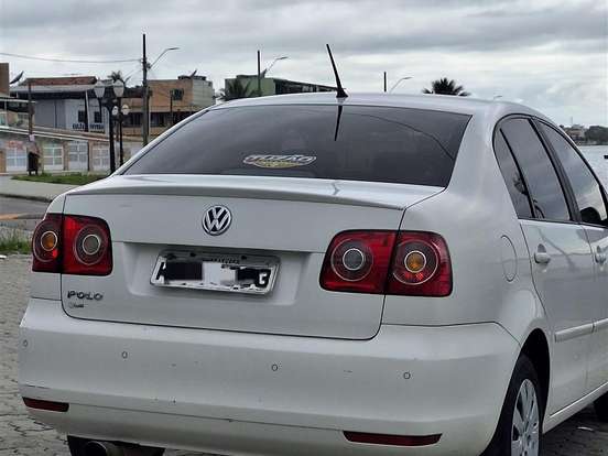VOLKSWAGEN-POLO SEDAN-1.6 MI COMFORTLINE 8V FLEX 4P MANUAL VOLKSWAGEN-POLO SEDAN-2013