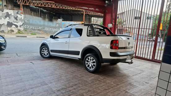 VOLKSWAGEN-SAVEIRO-2014
