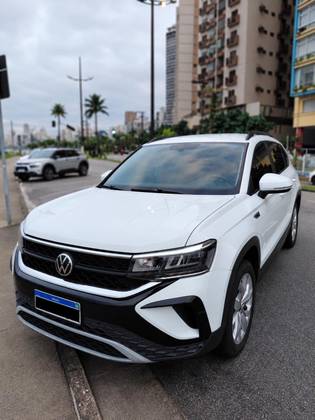 VOLKSWAGEN TAOS 1.4 250 TSI TOTAL FLEX COMFORTLINE AUTOMÁTICO