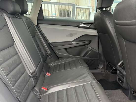 VOLKSWAGEN-TAOS-1.4 250 TSI TOTAL FLEX COMFORTLINE AUTOMÁTICO VOLKSWAGEN-TAOS-2021