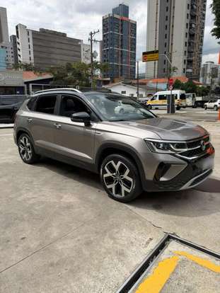 VOLKSWAGEN-TAOS-2024