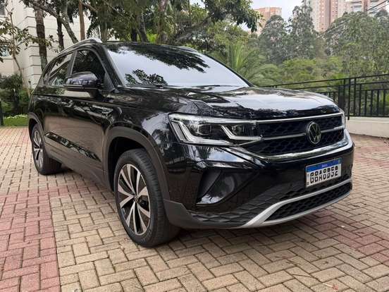 VOLKSWAGEN-TAOS-2023