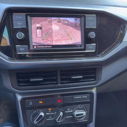 VOLKSWAGEN-T-CROSS-2023