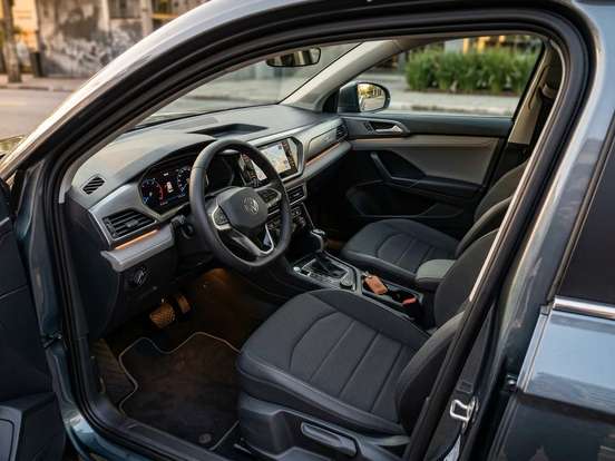 VOLKSWAGEN-T-CROSS-2023