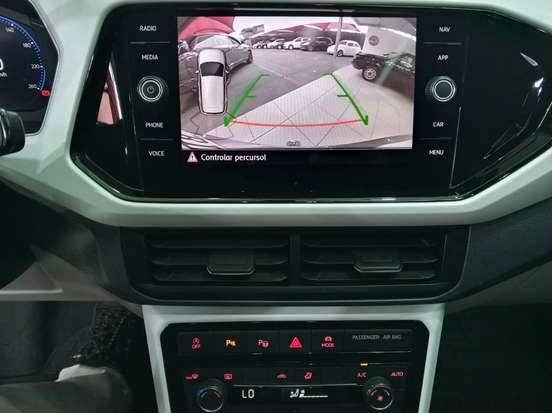 VOLKSWAGEN-T-CROSS-2019