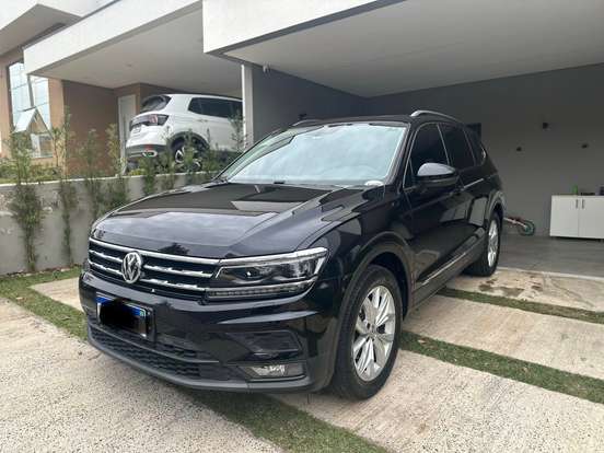 VOLKSWAGEN-TIGUAN-2018
