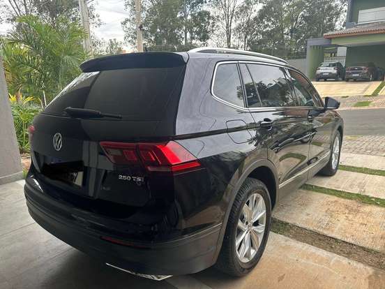 VOLKSWAGEN-TIGUAN-1.4 250 TSI TOTAL FLEX ALLSPACE COMFORTLINE TIPTRONIC VOLKSWAGEN-TIGUAN-2018
