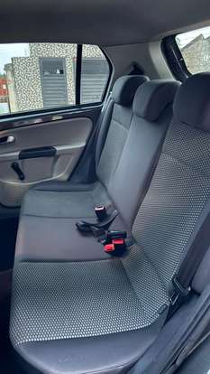 VOLKSWAGEN-UP-2015