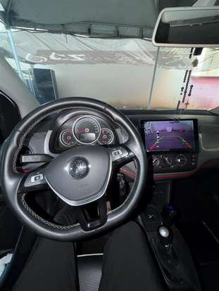 VOLKSWAGEN-UP-2017