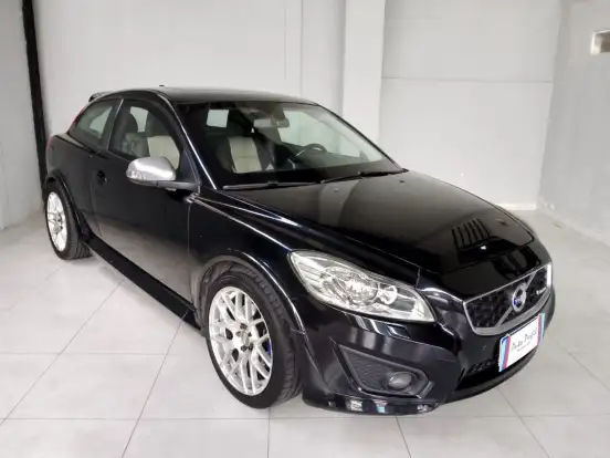 VOLVO-C30-2.5 T5 RD TURBO GASOLINA 2P AUTOMÁTICO VOLVO-C30-2011