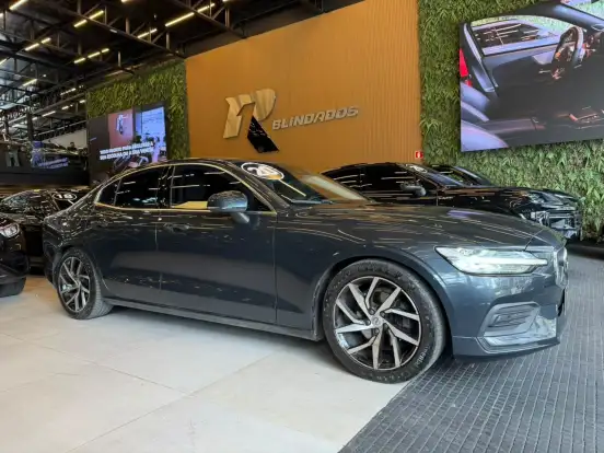 VOLVO-S60-2019