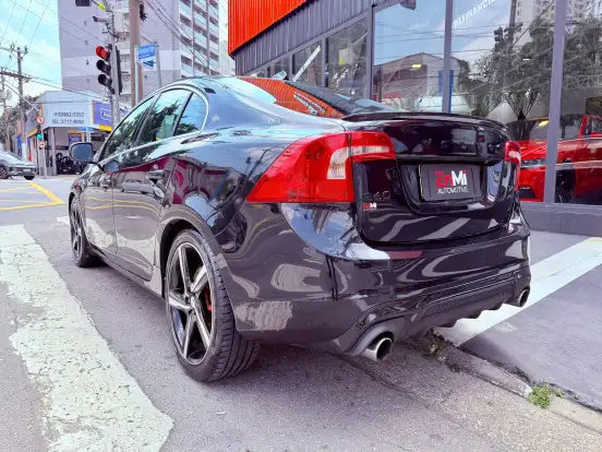 VOLVO-S60-3.0 T6 R-DESIGN AWD GASOLINA 4P AUTOMÁTICO VOLVO-S60-2014