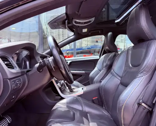 VOLVO-S60-2014