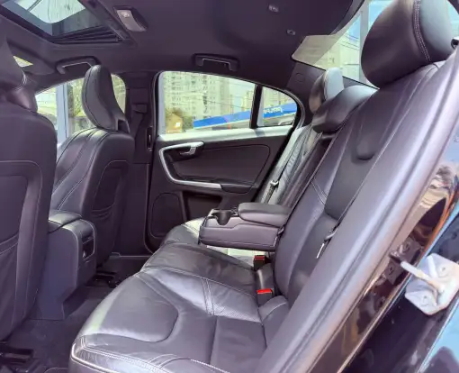 VOLVO-S60-2014