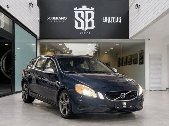VOLVO V60 2.0 T5 R DESIGN DYNAMIC 16V TURBO GASOLINA 4P AUTOMATIZADO