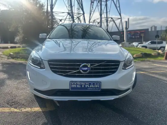 VOLVO-XC60-2014