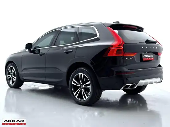 VOLVO-XC60-2.0 T5 GASOLINA MOMENTUM AWD GEARTRONIC VOLVO-XC60-2018