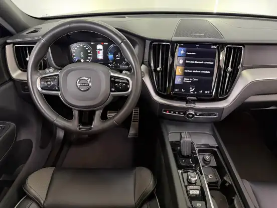 VOLVO-XC60-2019