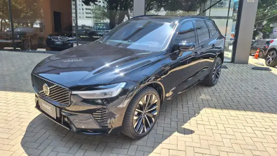 VOLVO XC60 2.0 T8 PHEV ULTRA DARK AWD GEARTRONIC