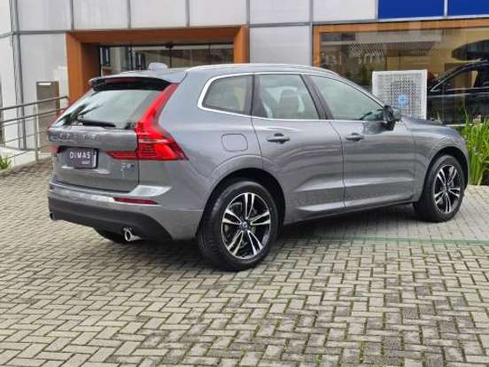 VOLVO-XC60-2.0 D5 DIESEL MOMENTUM AWD GEARTRONIC VOLVO-XC60-2019