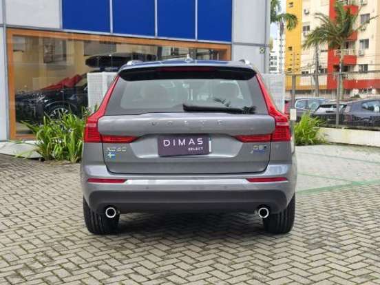 VOLVO-XC60-2.0 D5 DIESEL MOMENTUM AWD GEARTRONIC VOLVO-XC60-2019