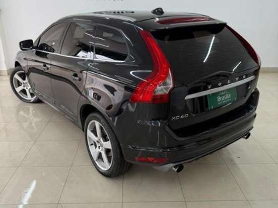VOLVO-XC60-2.0 T5 R DESIGN TURBO GASOLINA 4P AUTOMÁTICO VOLVO-XC60-2014