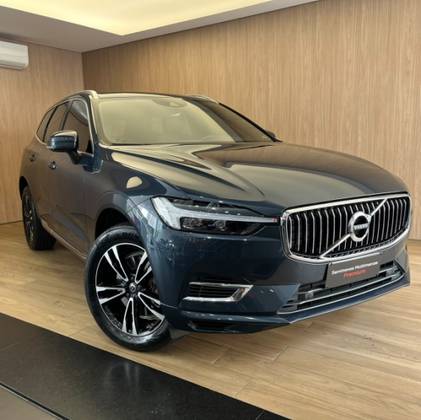 VOLVO XC60 2.0 T8 HYBRID MOMENTUM AWD GEARTRONIC