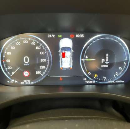 VOLVO-XC60-2021