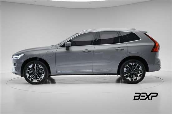 VOLVO-XC60-2025