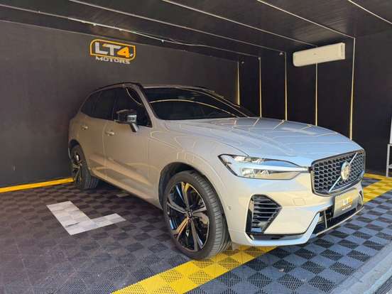 VOLVO-XC60-2022