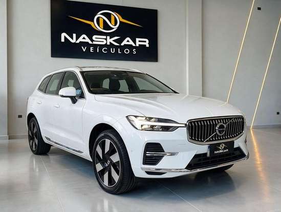 VOLVO-XC60-2023