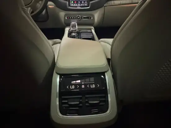 VOLVO-XC90-2.0 T8 RECHARGE ULTIMATE AWD GEARTRONIC VOLVO-XC90-2023