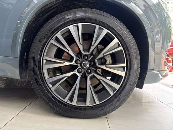 VOLVO-XC90-2.0 T6 GASOLINA MOMENTUM AWD GEARTRONIC VOLVO-XC90-2019
