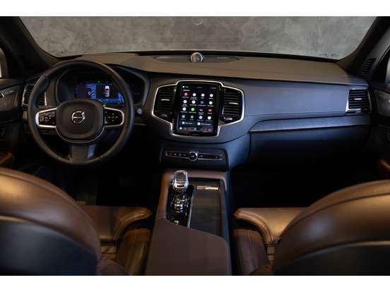 VOLVO-XC90-2024