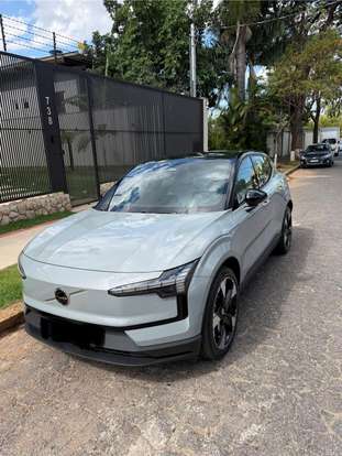 VOLVO-EX30-2024