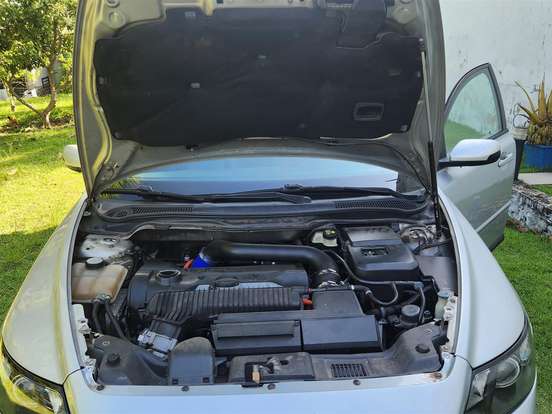 VOLVO-V50-2.5 T5 TURBO GASOLINA 4P AUTOMÁTICO VOLVO-V50-2006