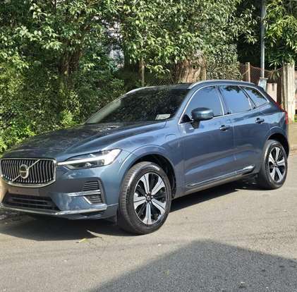 VOLVO-XC60-2022