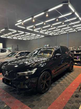 VOLVO-XC60-2024