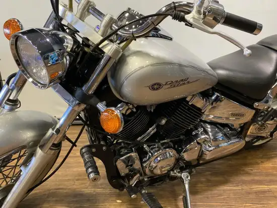 YAMAHA-DRAG STAR 650-2005
