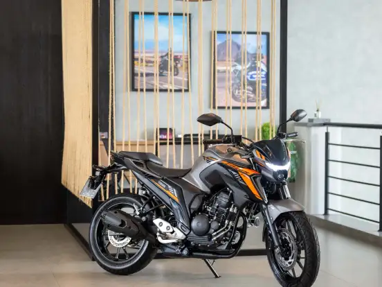 YAMAHA-FZ25 FAZER CONNECTED ABS YAMAHA-FZ25 FAZER CONNECTED ABS-2025