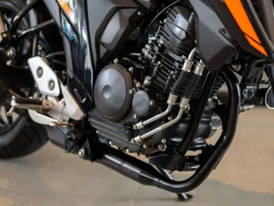 YAMAHA-FZ25 FAZER CONNECTED ABS YAMAHA-FZ25 FAZER CONNECTED ABS-2025