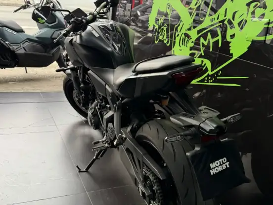 YAMAHA-MT-07 CONNECTED ABS YAMAHA-MT-07 CONNECTED ABS-2025