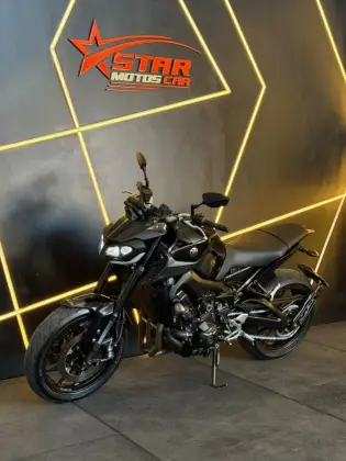 YAMAHA MT-09 