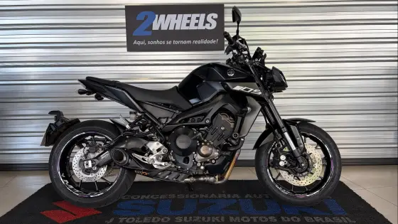 YAMAHA MT-09 